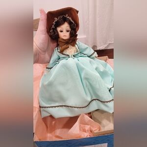 Vtg Madame Alexander Doll